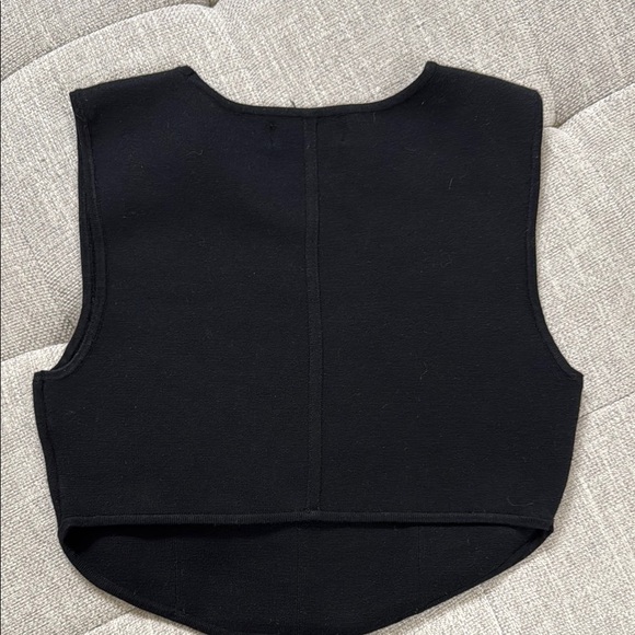 House of Harlow 1960 Black Sleeveless Top - Picture 2 of 2